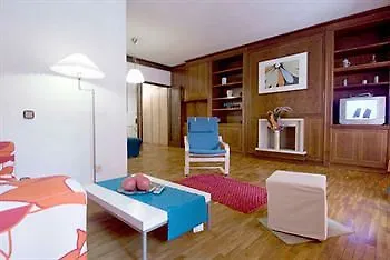 ברצלונה Valencia Apartments